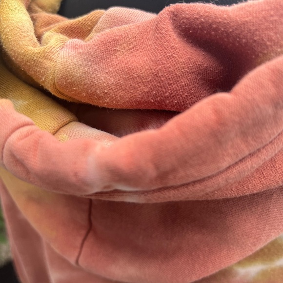 VOLCOM TIE DYE Hoodie - Picture 12 of 16